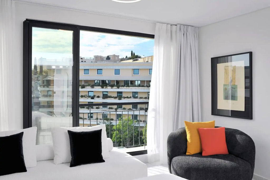 The Athenaeum Luxury Hotel