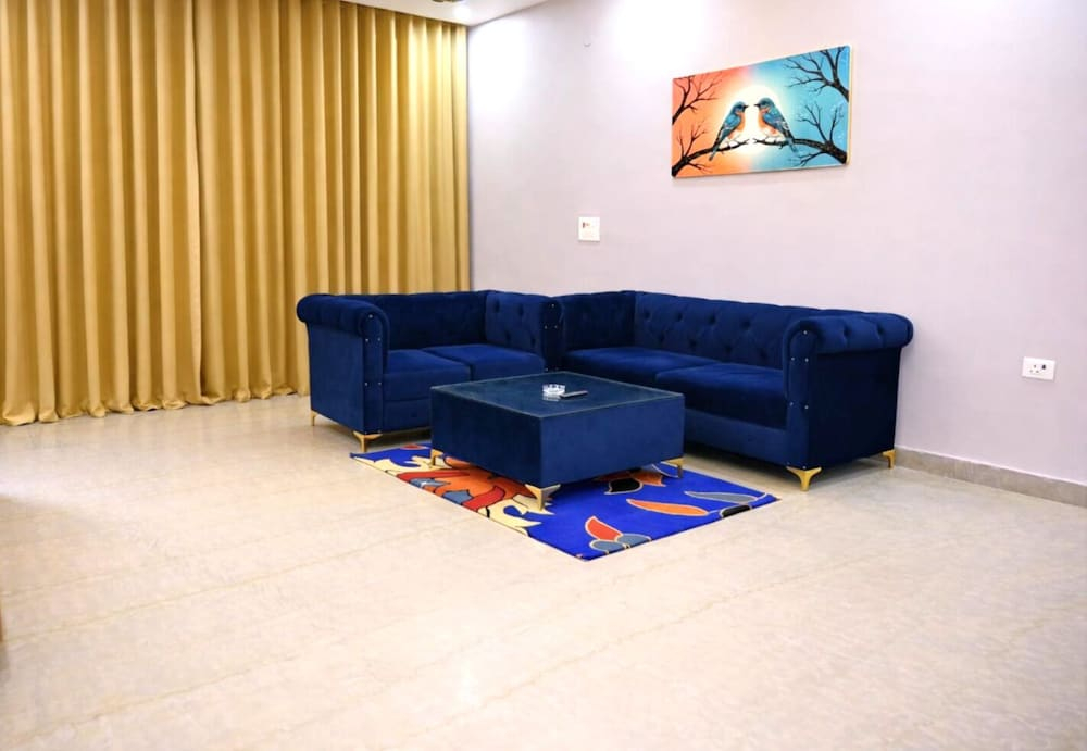 Book N Go HomeStay - Greater Noida