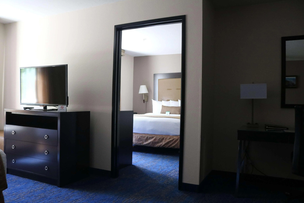 Best Western Plus Portland Airport Hotel & Suites