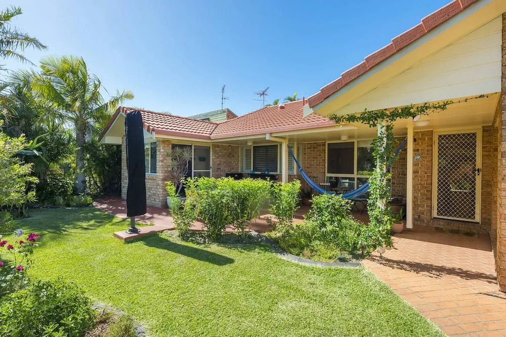 SECRET GARDEN - WiFi - Netflix - Pet Friendly