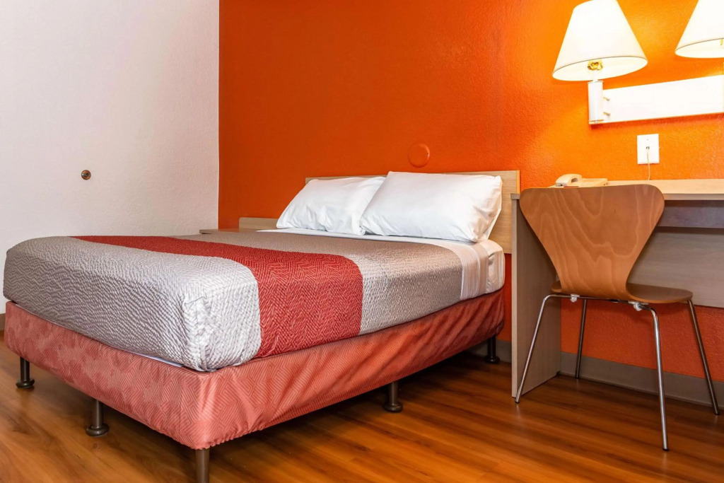 Motel 6-Palm Springs, CA - East - Palm Canyon