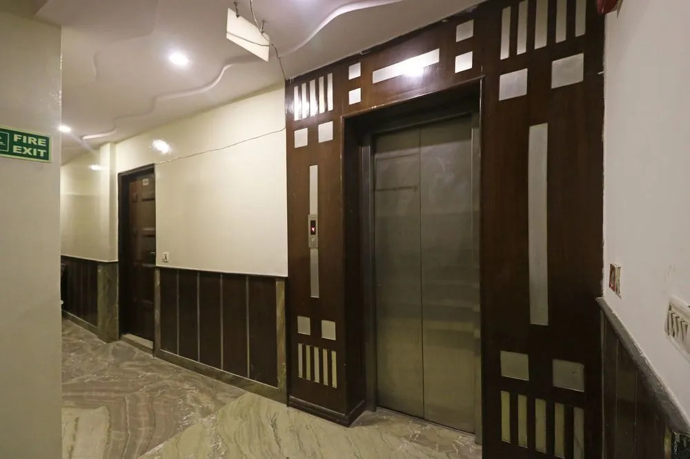 OYO 5494 Hotel Odeon Continental