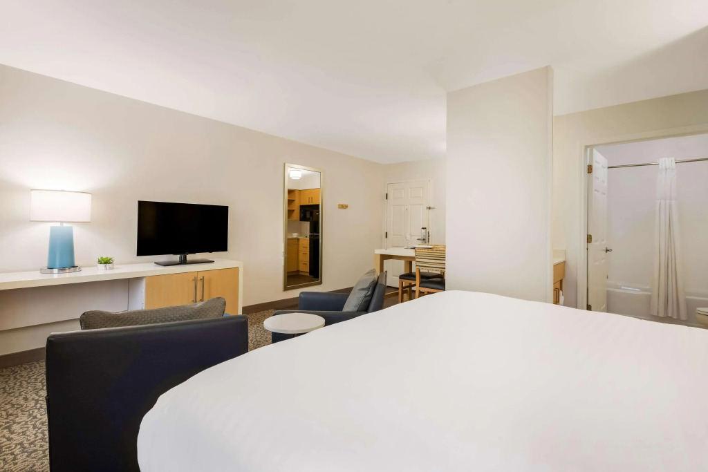 Sonesta ES Suites Charlotte Arrowood