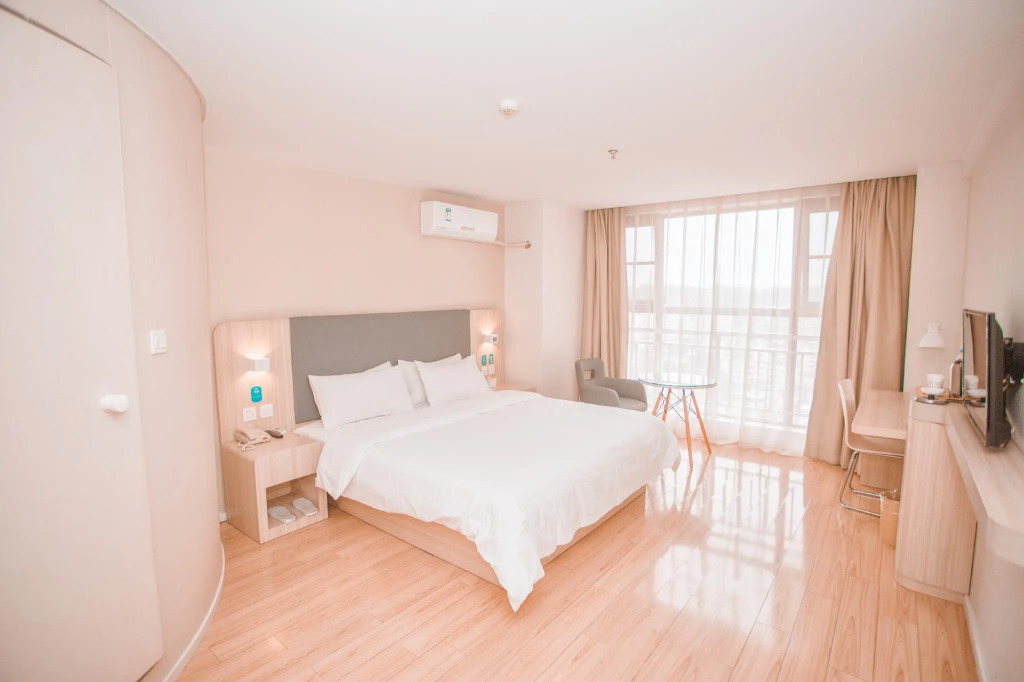 Hanting Hotel Leshan Jiading Zhong Road Food Street