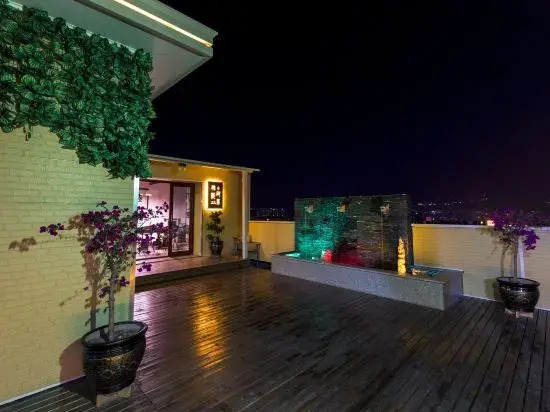 Yaju Hotel