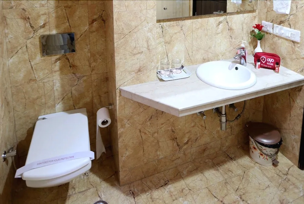 OYO 397 Hotel RR Residency
