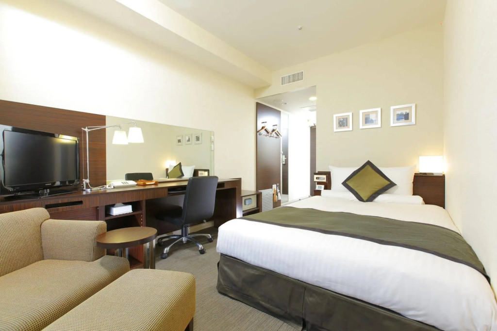 Отель MyStays Ochanomizu Conference Center