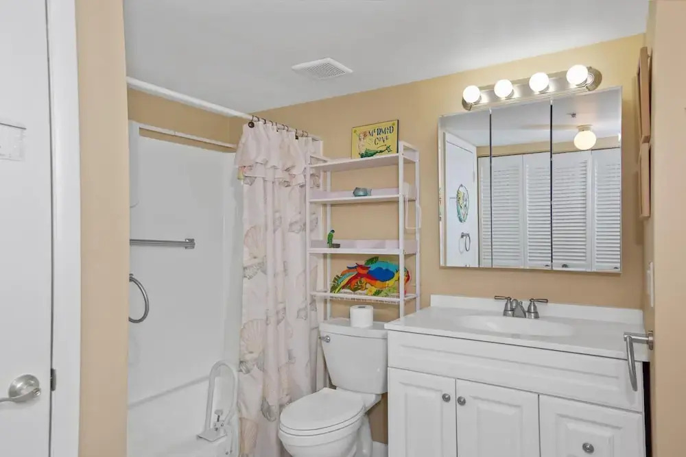 Estero Beach & Tennis 1004-a