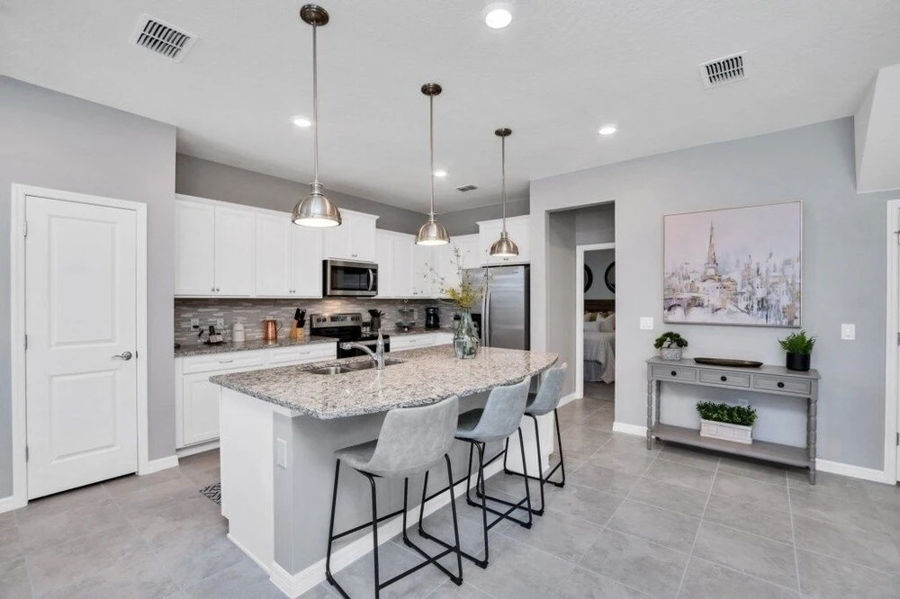 5 Bed With Fantastic Game Room In Fun Resort! 5 Bedroom Townhouse by RedAwning