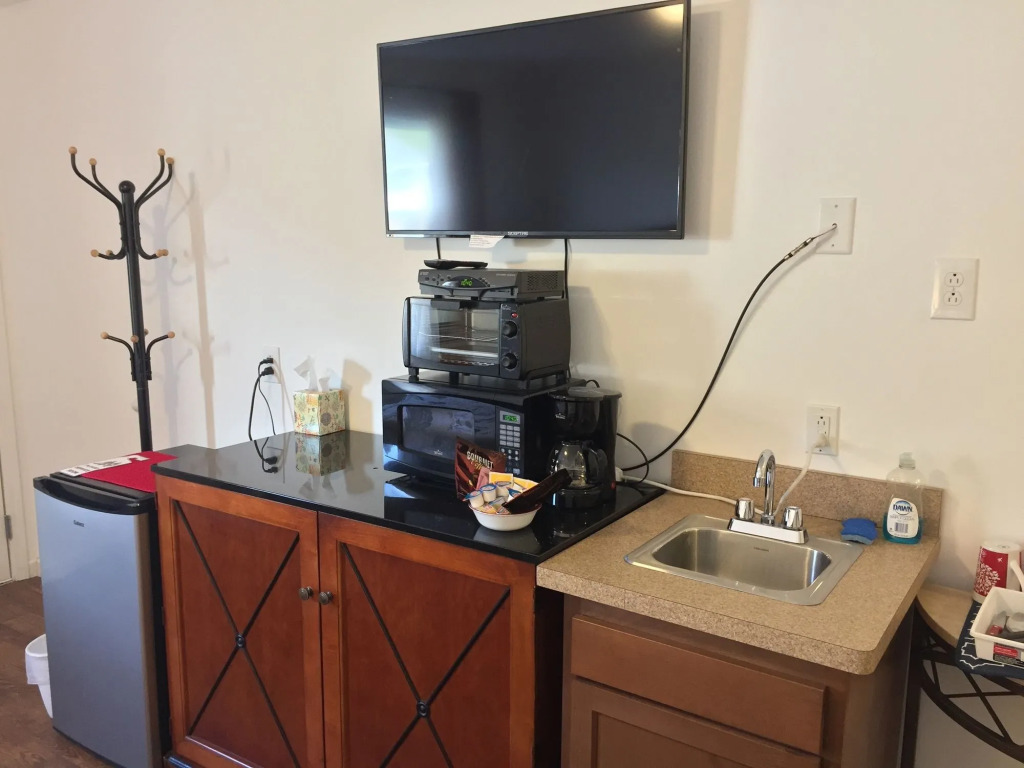 Apple Inn and Suites Cooperstown Area