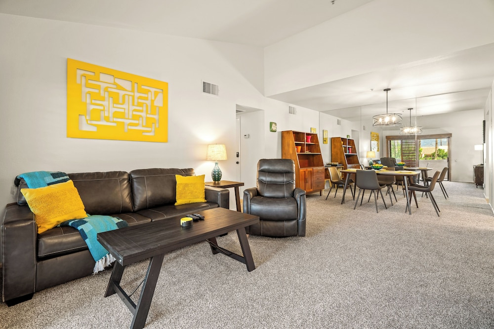 Plaza Villas 615