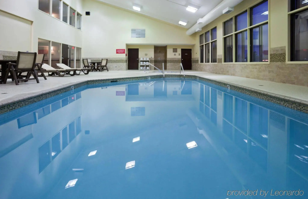 Country Inn & Suites by Radisson, Near The National Sports Center, Coon Rapids, MN