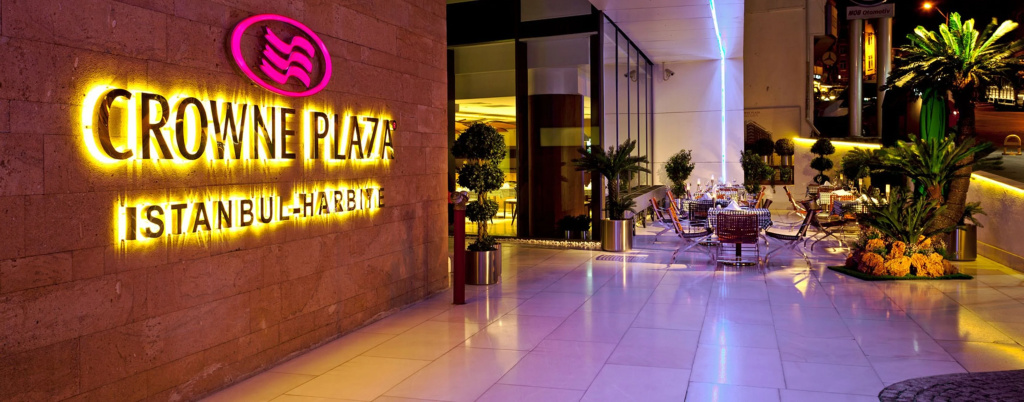 Crowne Plaza Istanbul Harbiye by IHG