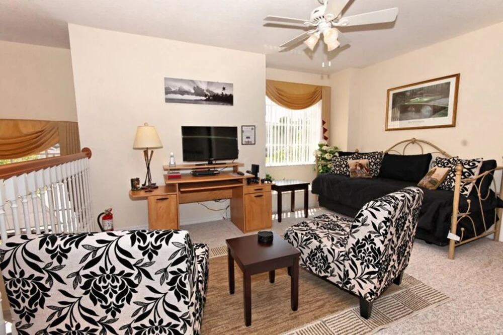 Golf Dreamer! Beautiful With Unique Layout! 5 Bedroom Villa
