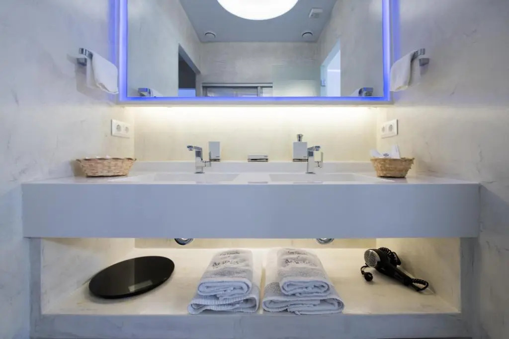 Aegialis Hotel & Spa