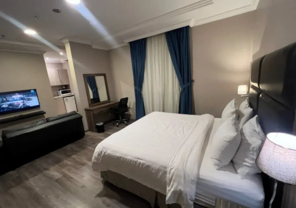 Loren Suites 3