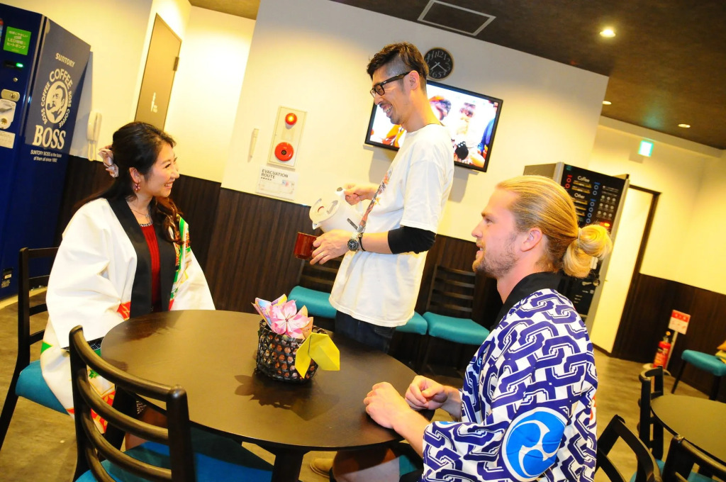 Lore Hostel Doutonbori