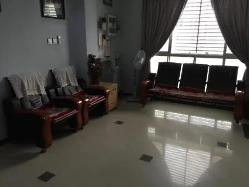 Myanmar Golden Land Guest House