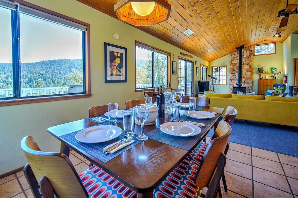 The Atomic Squirrel Lodge Lake Gregory Getaway!