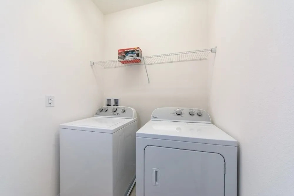 Private Beautiful Furnished ! 5 Bedroom Home