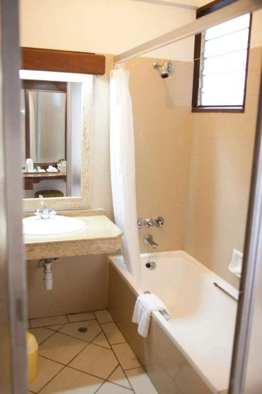 Travellers Beach Hotel & SPA
