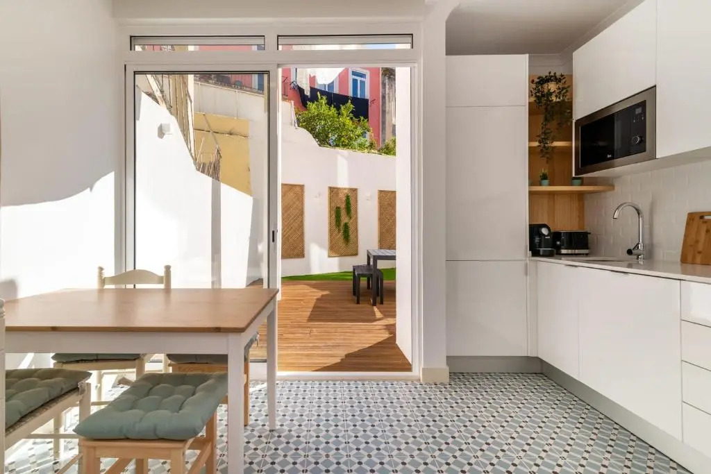 1bd Industrial-Styled Home in Lisbon by GuestReady