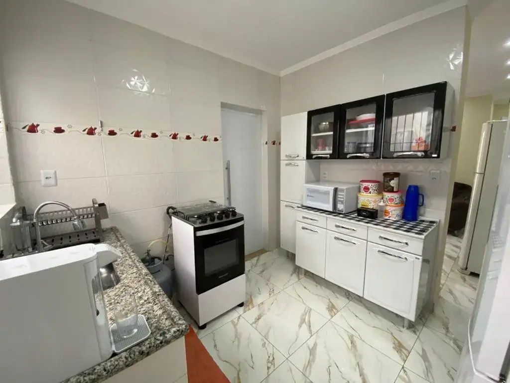 Casa Top Prox ao Sesc Bertioga 2 quartos, ar condicionado