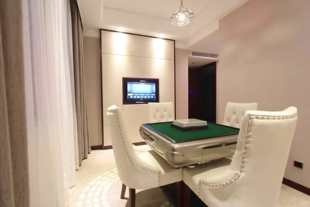 Donggang Ruiyi Hotel