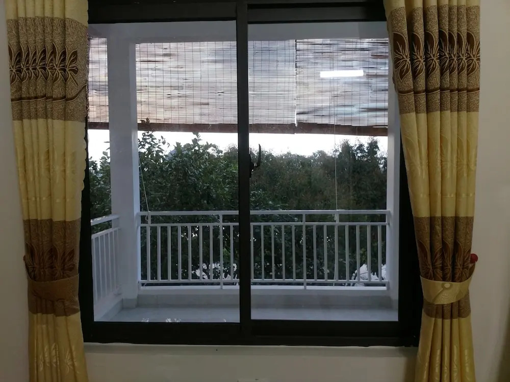 Tuyets Homestay