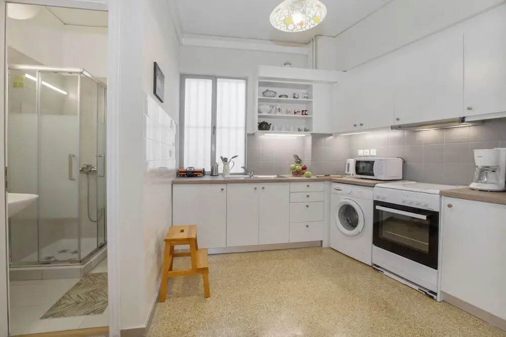 Central apartment on pedestrian street
