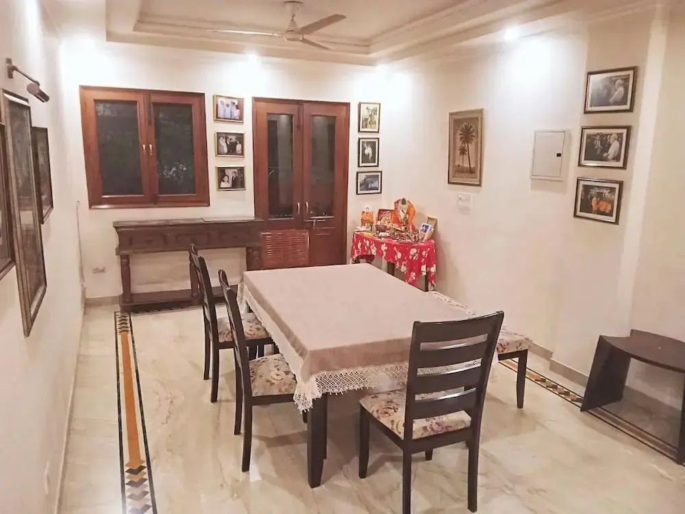 3 Bed Apartment Sleeps 6 With Parking