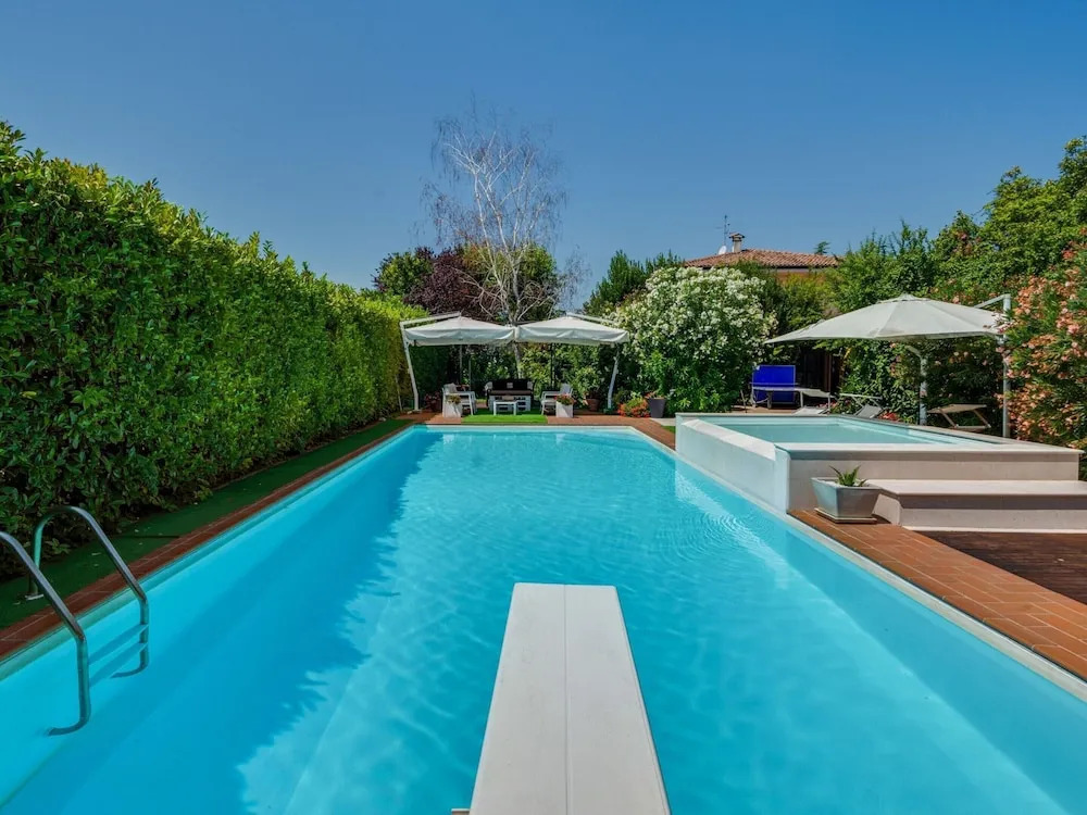 Villa in Castelbelforte near Lago di Garda