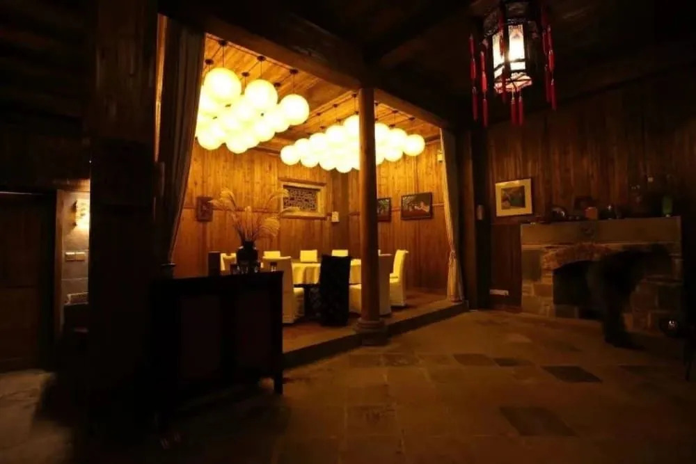 Pig's Inn (Yi County Bishan)