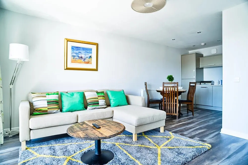 Spacious City Centre 3bed: Free Parking/elevator