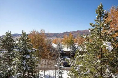2305 Timberline Lodge, Trappeur's Crossing