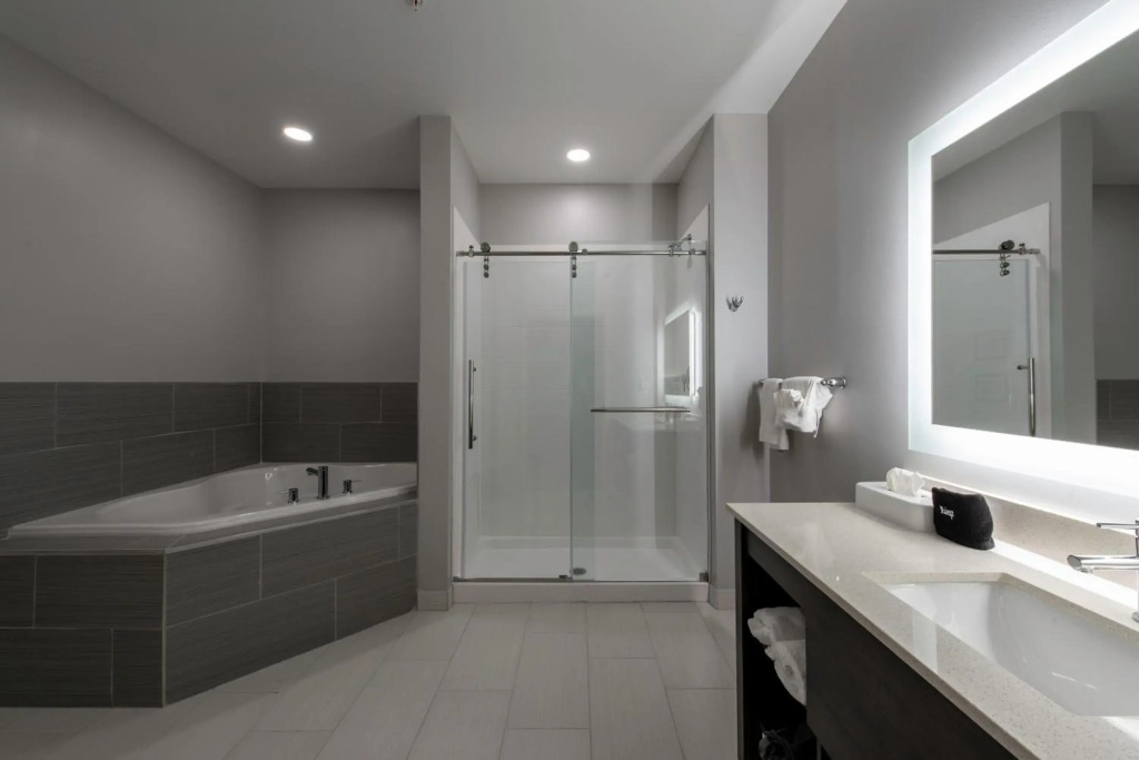 Comfort Suites Greenville Airport