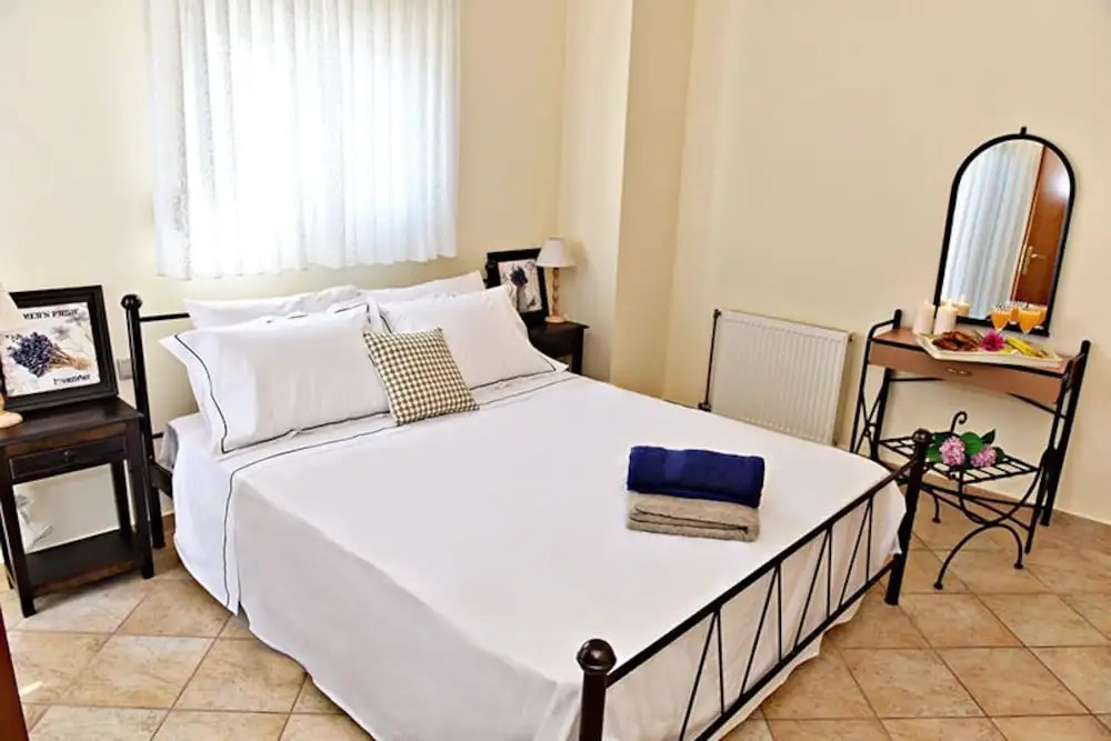 Villa Arolithos