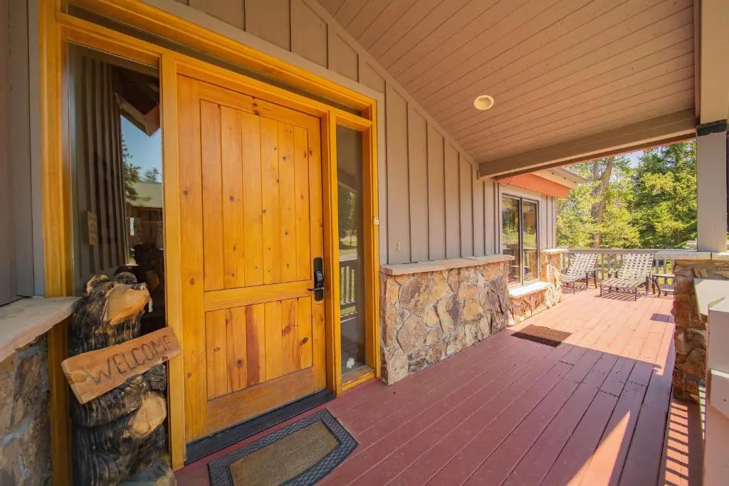 Goldenrod Home 6