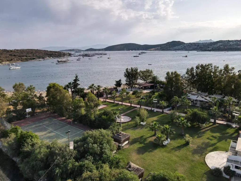 A'la Grand Residence