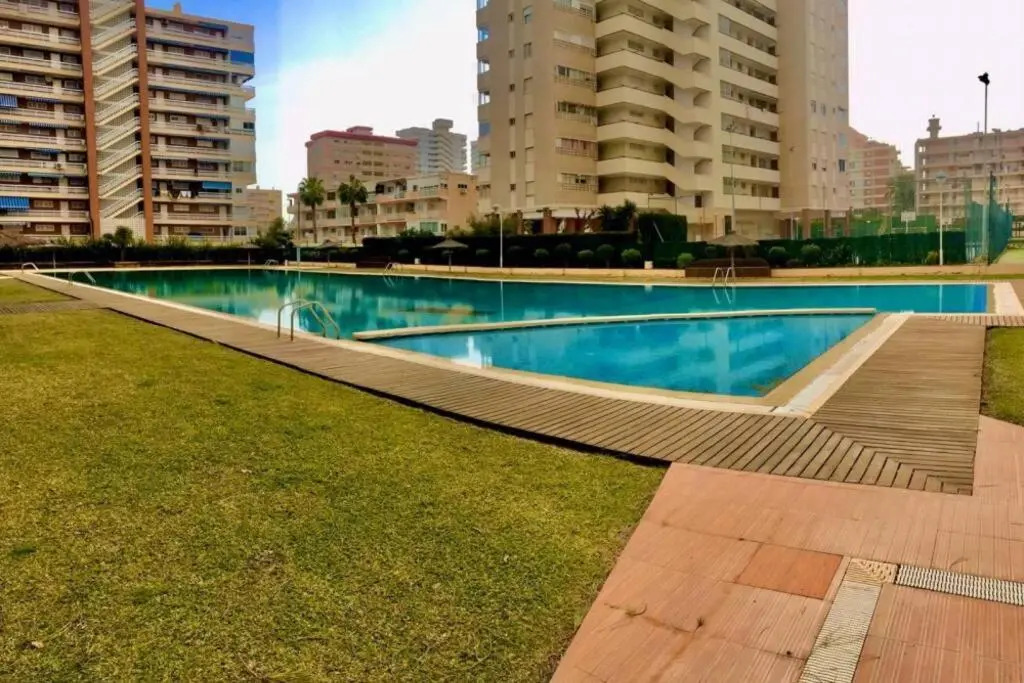 Leo piso 20 apartamento 4 pax Inmobiliaria Leo PLaya de San Juan