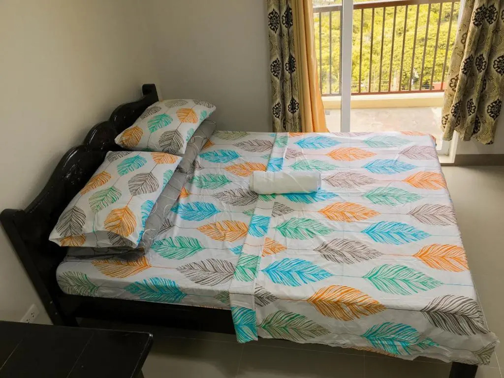 Gibzon's Invitation Suites near Mactan airport