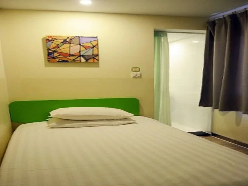 Hi Inn Ningbo Tianyi Square Branch