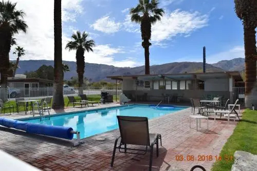 Stanlunds Inn and Suites
