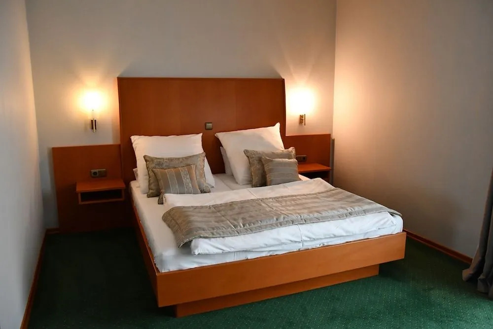 LANDHAUS LENGEDE Hotel