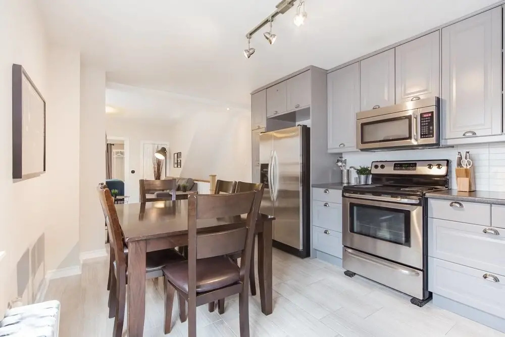 Elegantly Appointed Detached House in the Central City