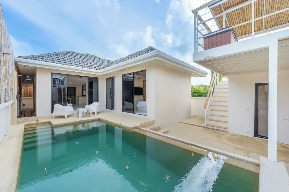 Stylish Rooftop Pool Villa Sea View V211