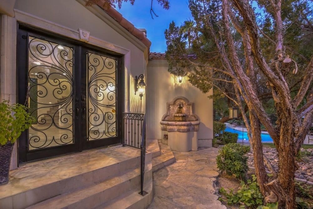 Greens A Luxury Las Vegas Pool Villa