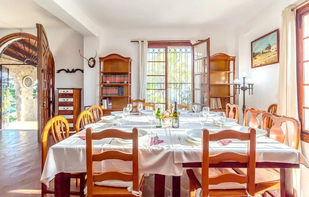Exceptional villa in Mijas with private pool, sea view