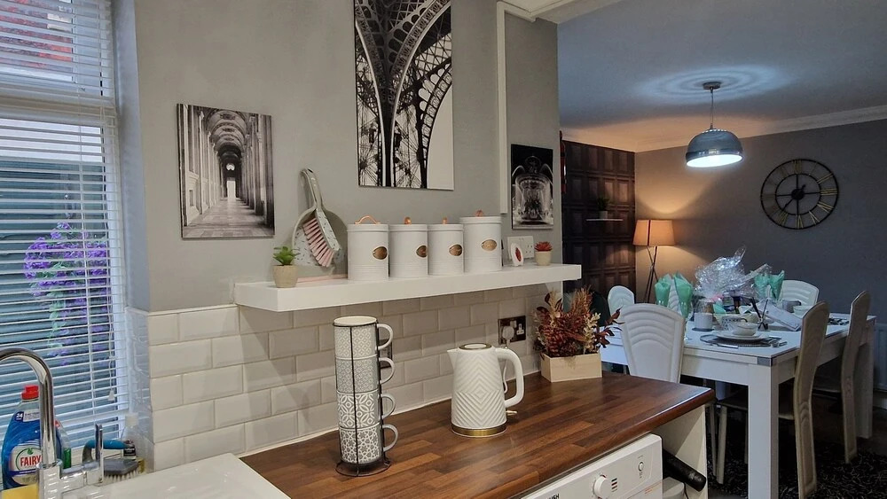 Stunning 5-bed House in Liverpool! Great Location!