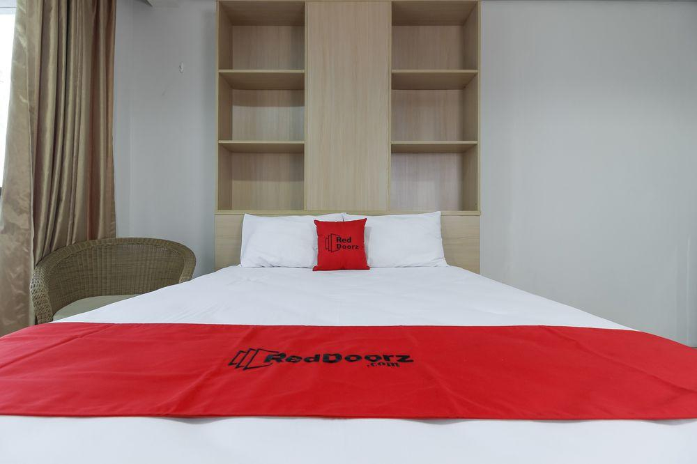 RedDoorz @ Patal Senayan 4